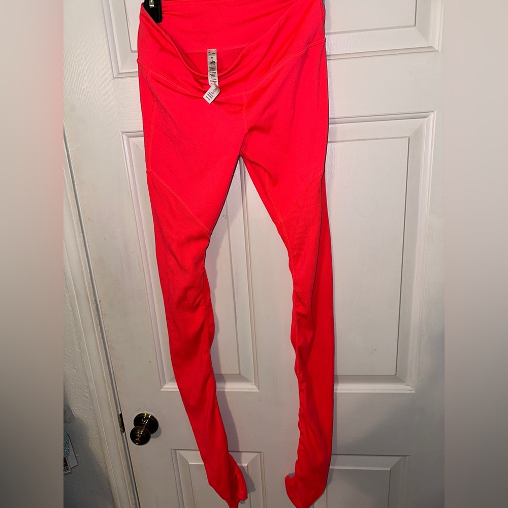 ALO YOGA CORAL LEGGINGS